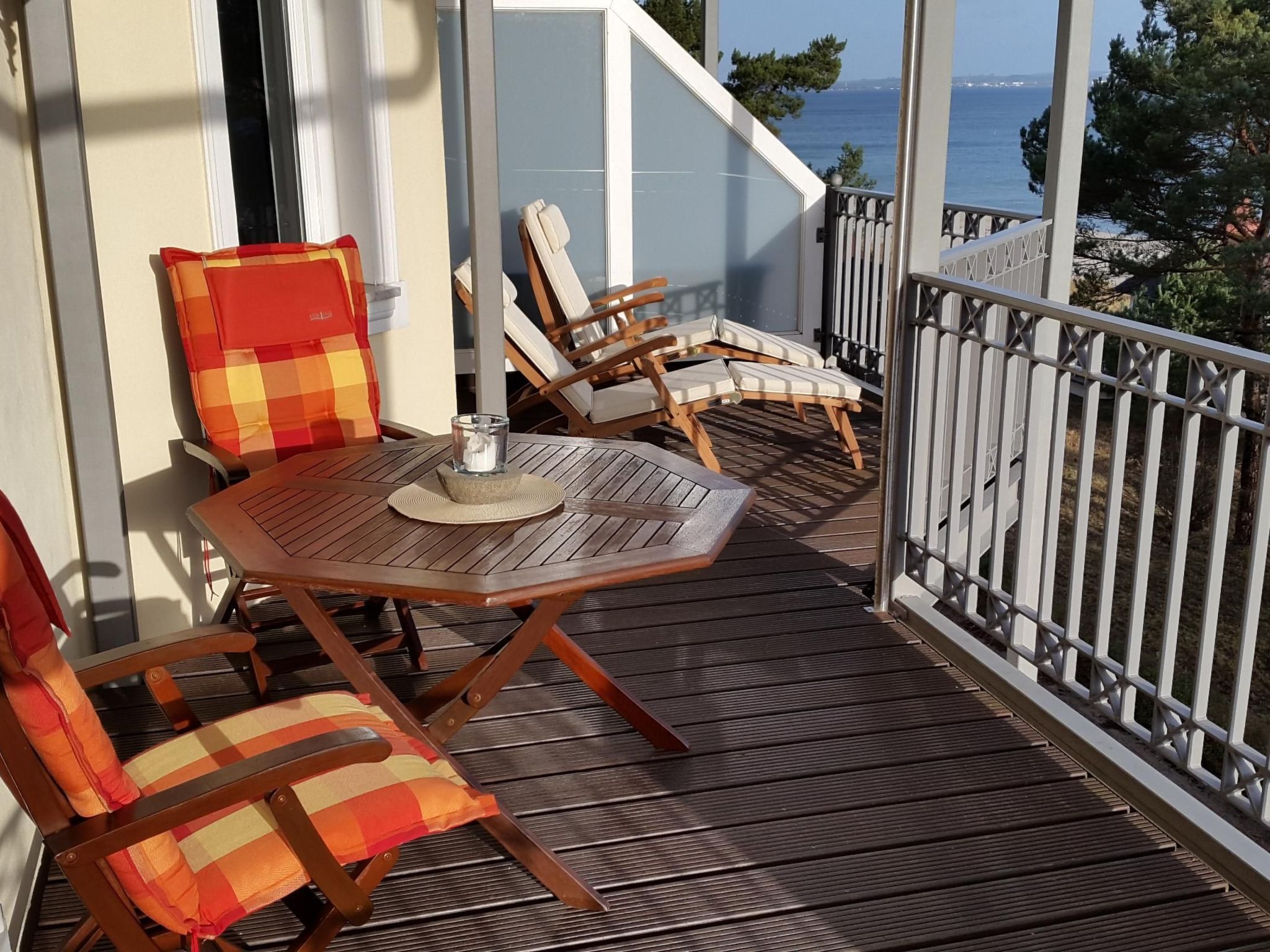 Strandnahe Wohnung mit Großem Balkon und Meerblick - Outside