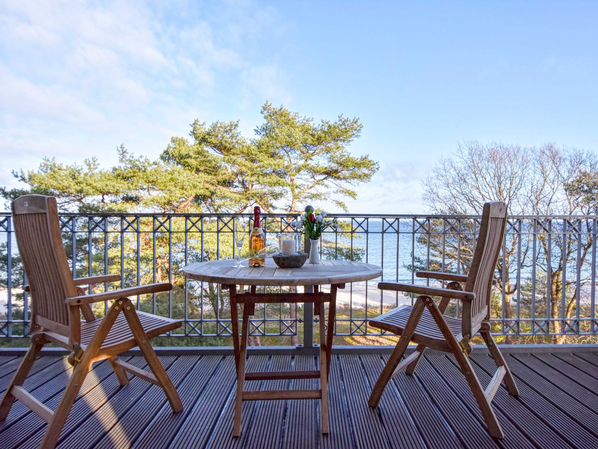 Strandnahe Wohnung mit Großem Balkon und Meerblick - Outside