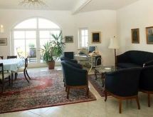 Luxe 4-persoons appartement met 2 badkamers op loopafstand van strand Binz - thumbnail 2