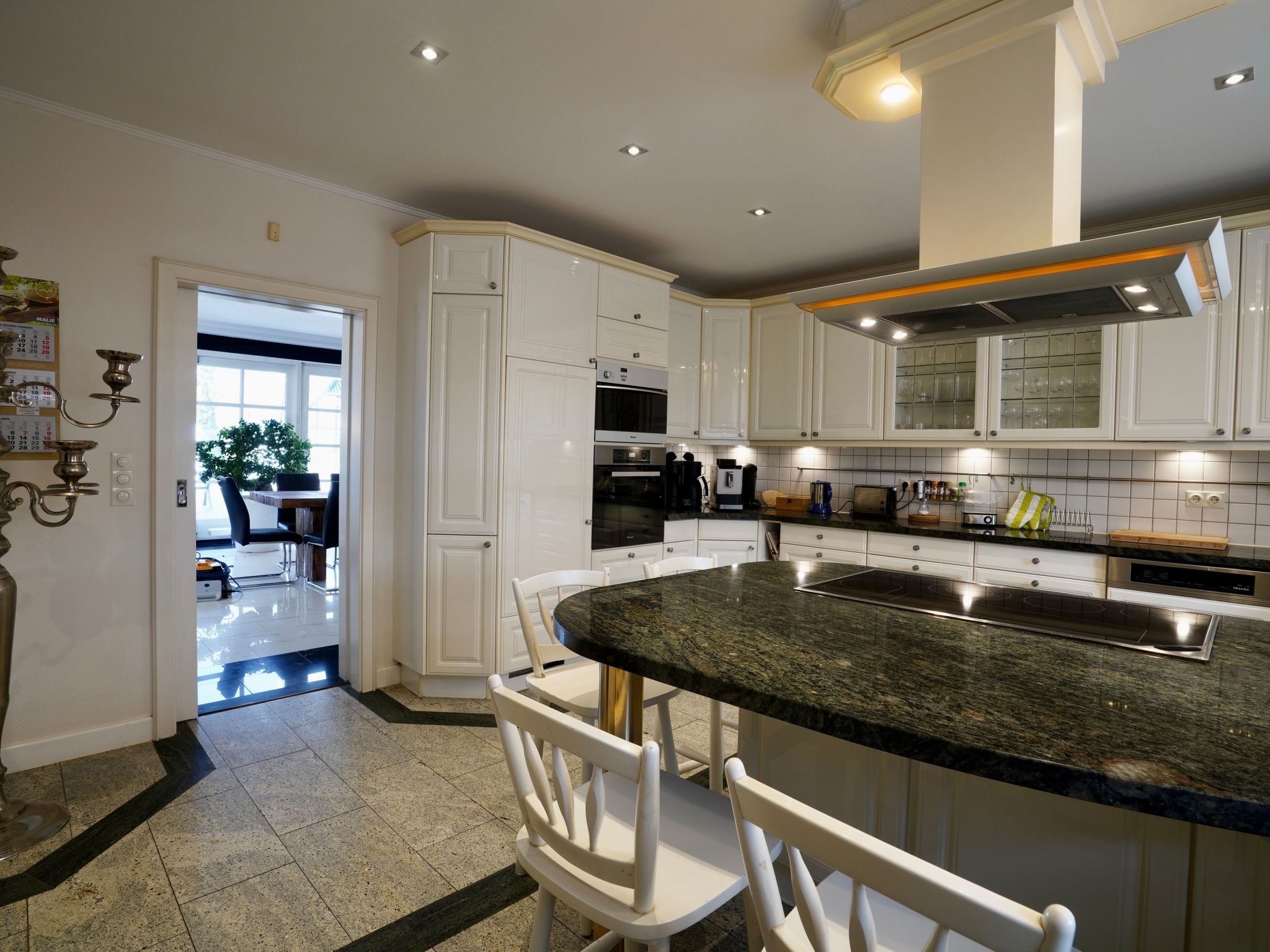 Villa Merle-Image-tags.info