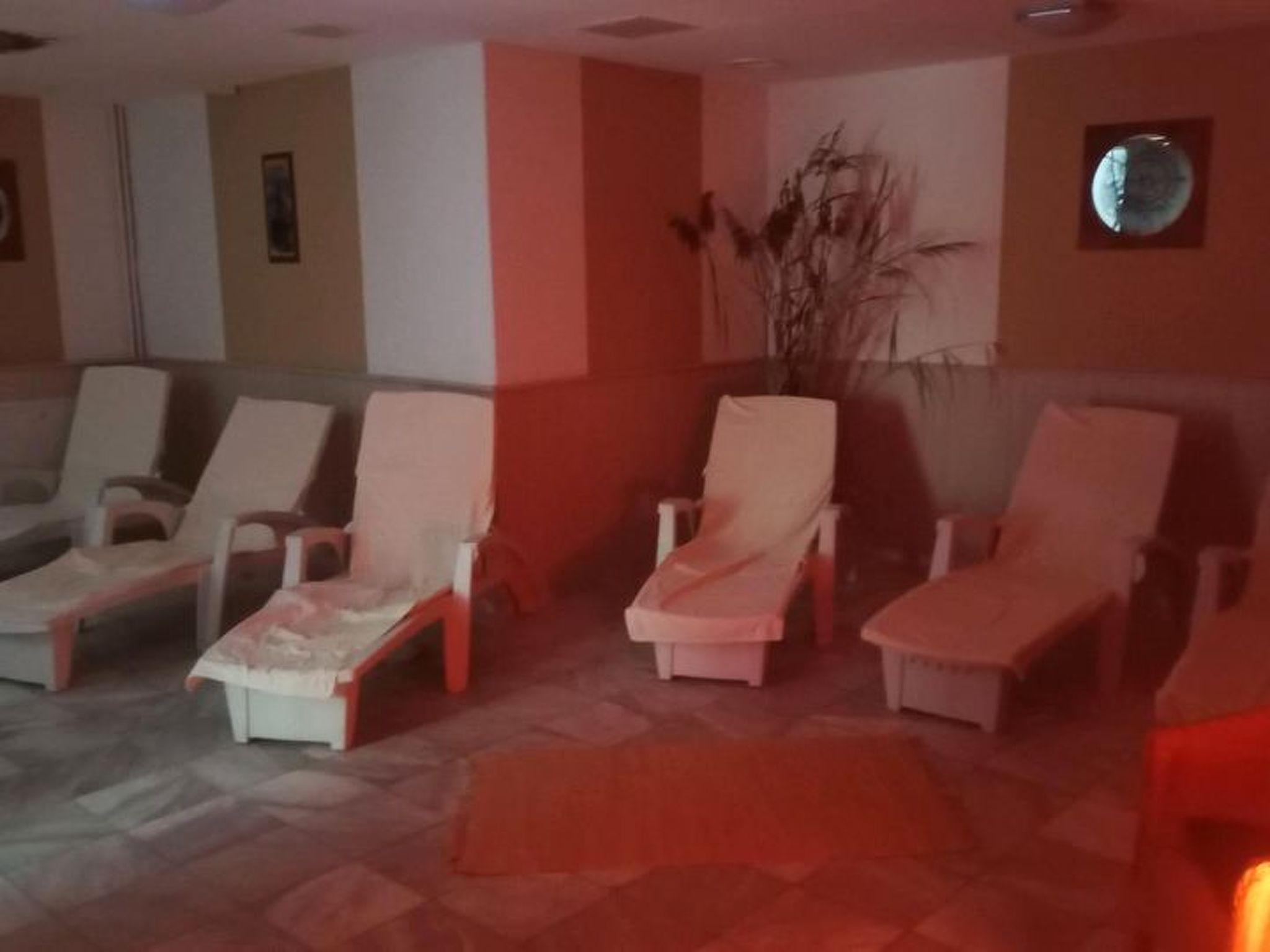 2 Personen  Hund willkommen-Image-tags.info