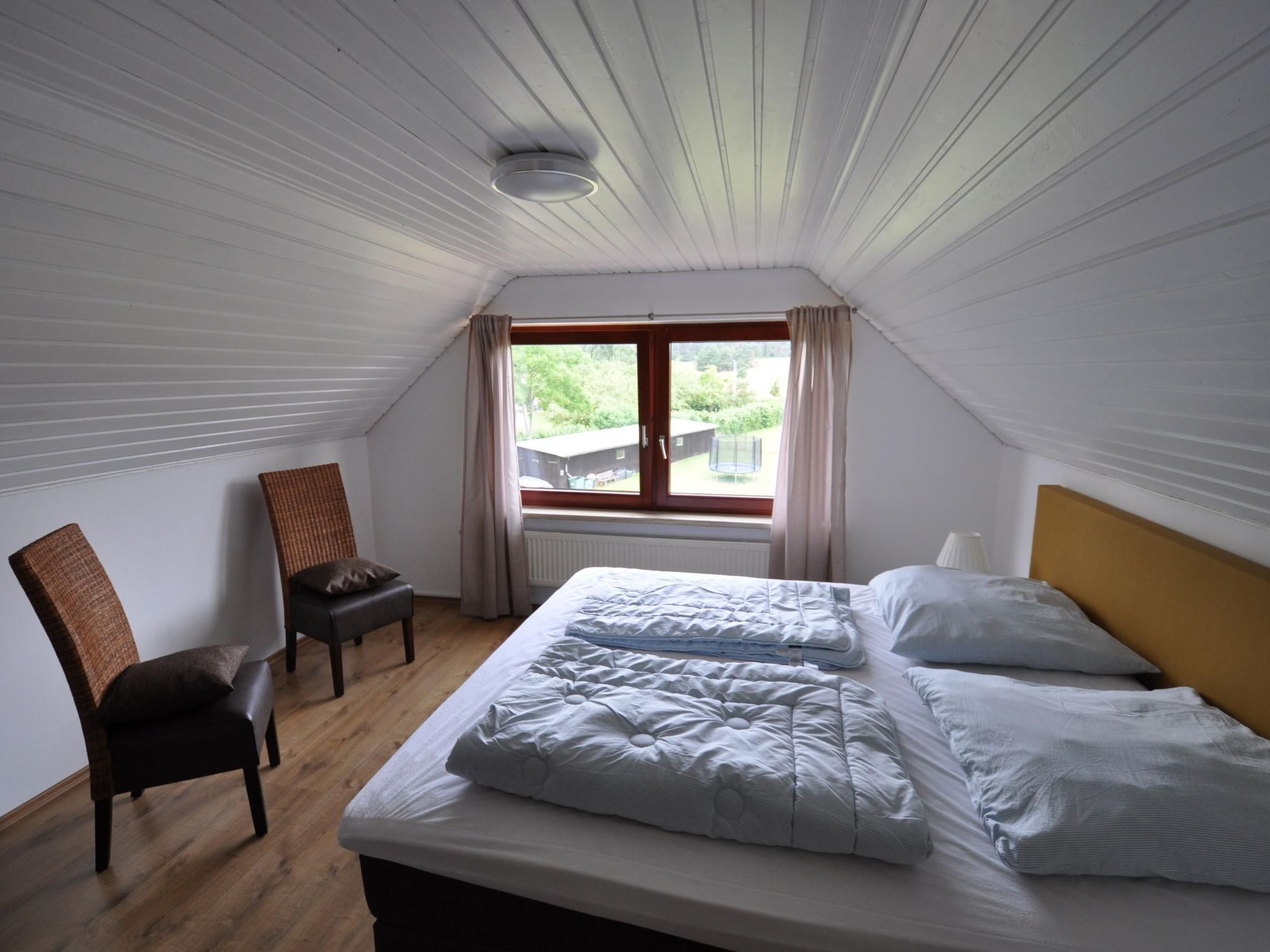 Mit Blick aufs Wasser auf 2 Etagen-Image-tags.info