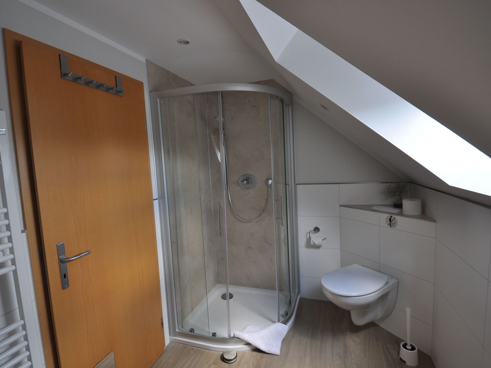 Mit Blick aufs Wasser auf 2 Etagen-Image-tags.info