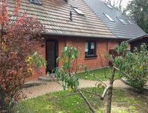 in Neustrelitz mit Garten und Grill