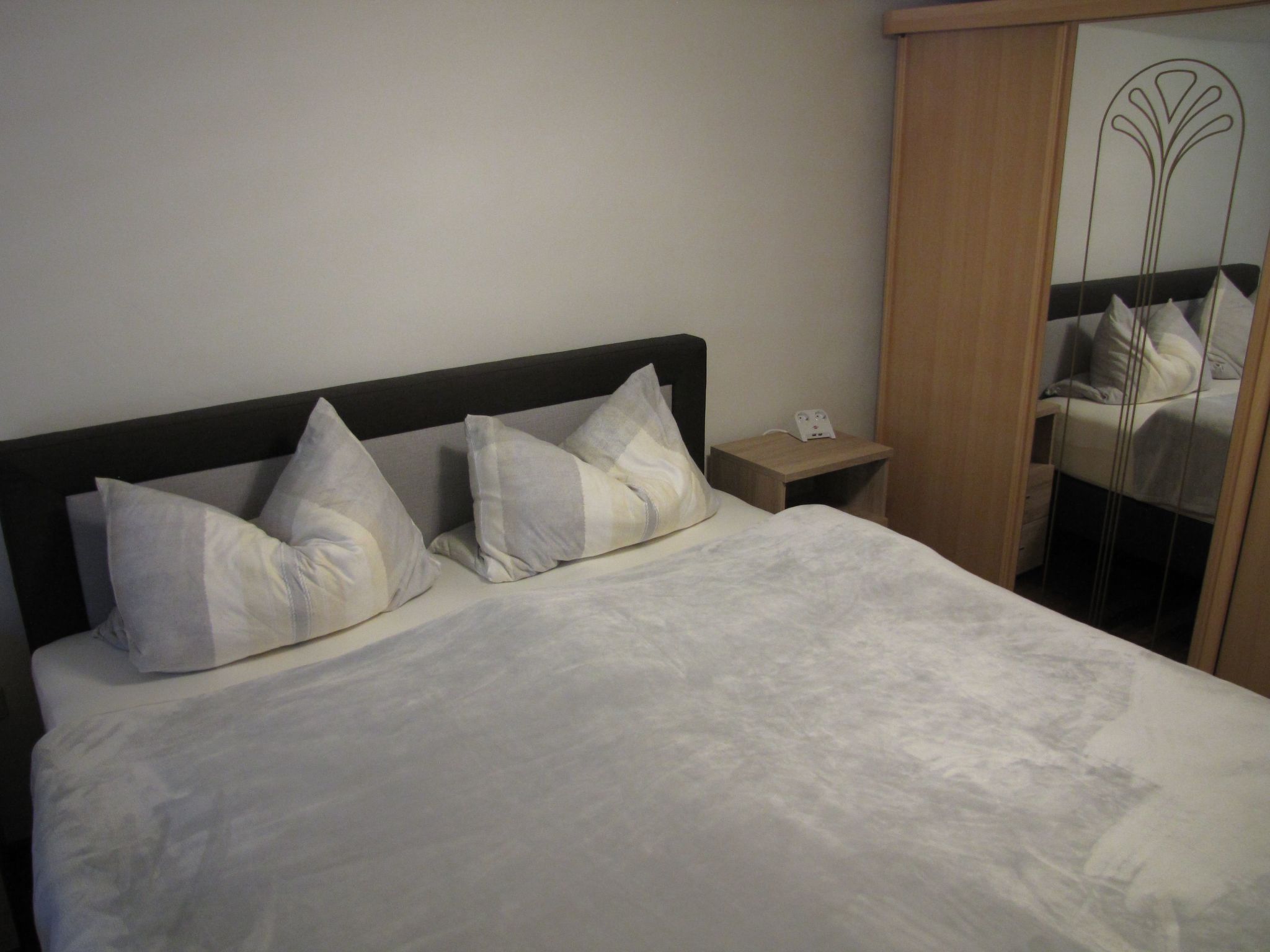 Nettes Ferienhaus in Hartmannsdorf mit Garten, Terrasse und Grill-Image-tags.info