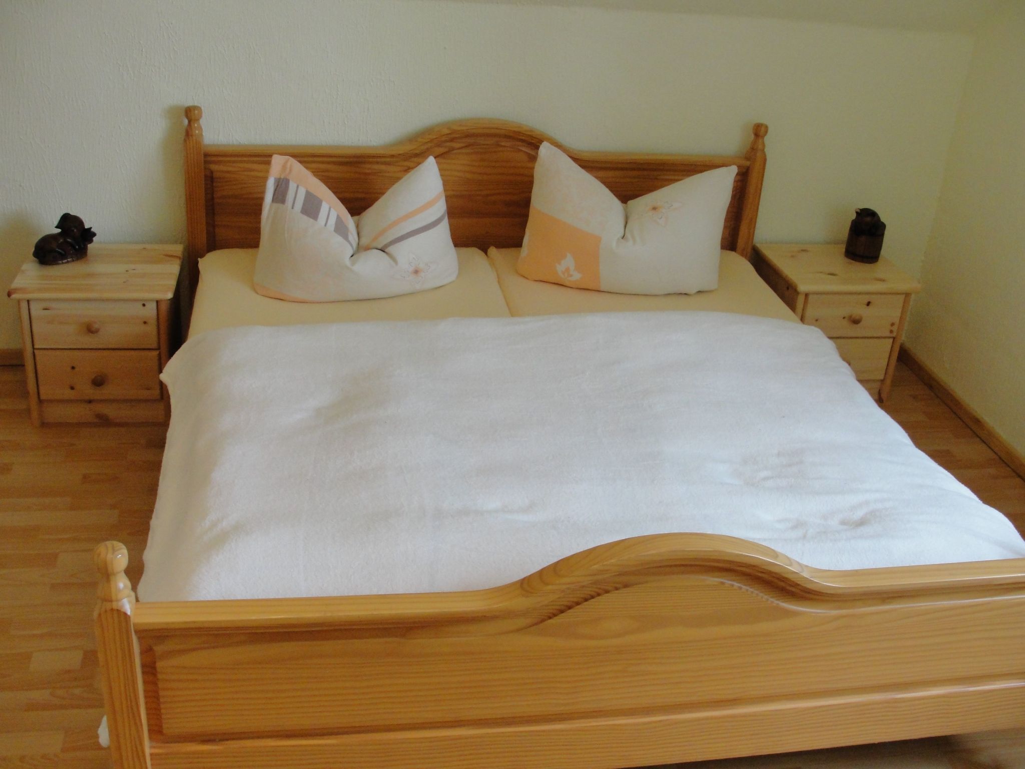 Roswitha 1-Image-tags.info