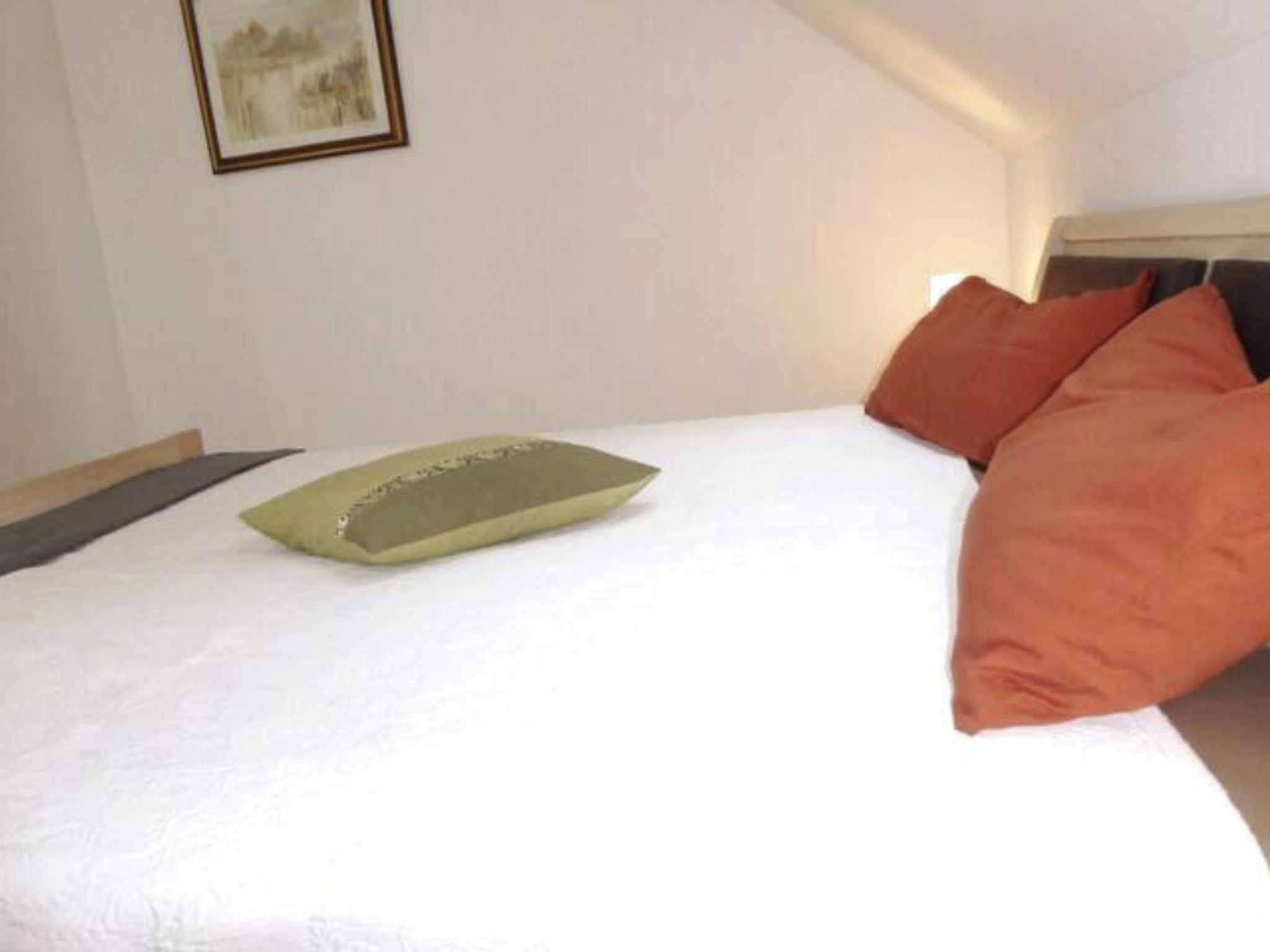 Wohung mit Balkon und Garten nahe Stadtgrenze-Drinnen