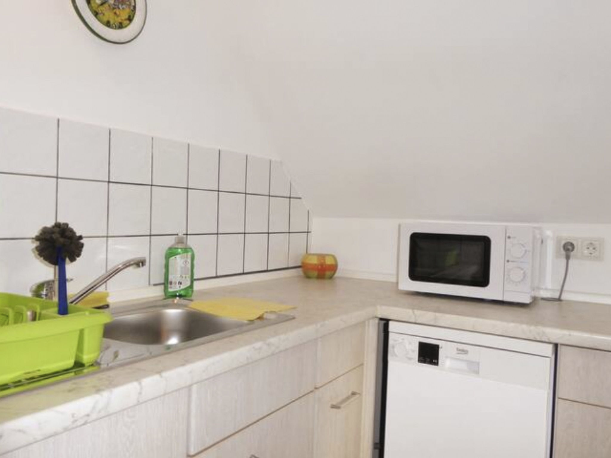 Wohung mit Balkon und Garten nahe Stadtgrenze-Drinnen