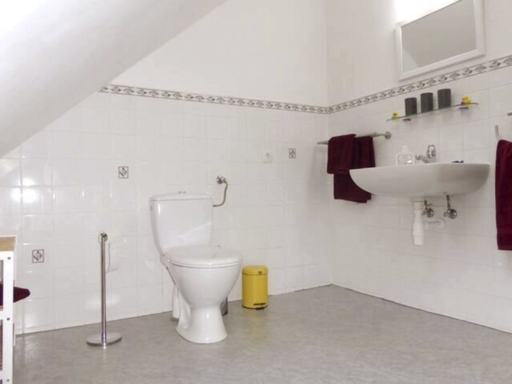 Wohung mit Balkon und Garten nahe Stadtgrenze-Drinnen