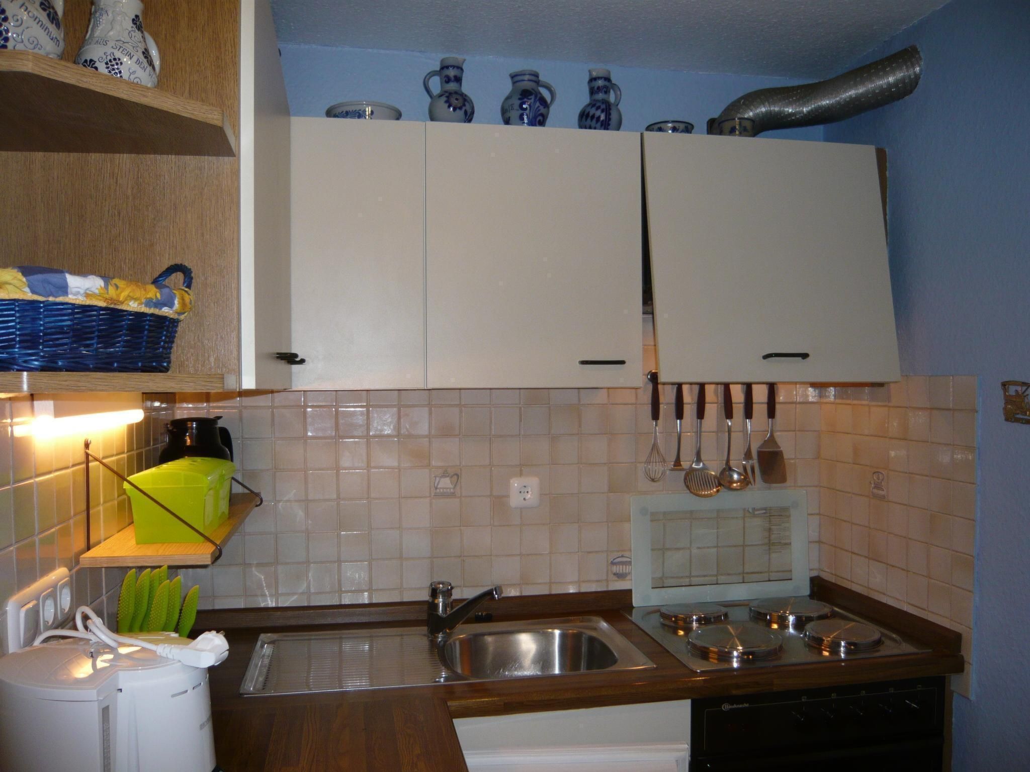 Falkenhorst Wh 40-Drinnen