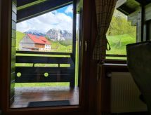 Vrijstaand chalet aan de piste in Oberstdorf met uitzicht op de bergen - thumbnail 4