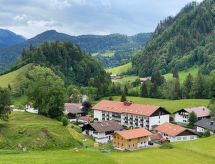 FeWO Allgäu Chalet - gemütliche Hüttenatmosphäre und Schwimmbad und Sauna im Ha