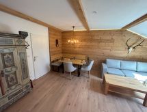FeWO Allgäu Chalet - gemütliche Hüttenatmosphäre und Schwimmbad und Sauna im Ha