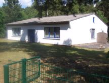 Appartement mit Garten, Grill und Terrasse