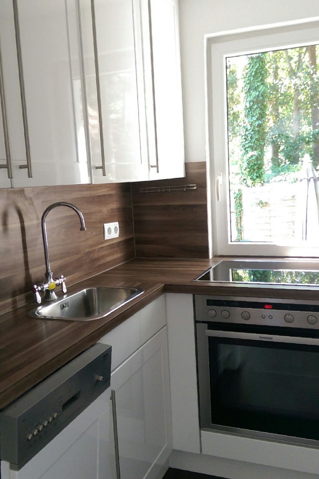 In Süd-Waldhanglage mit Seeblick-Drinnen