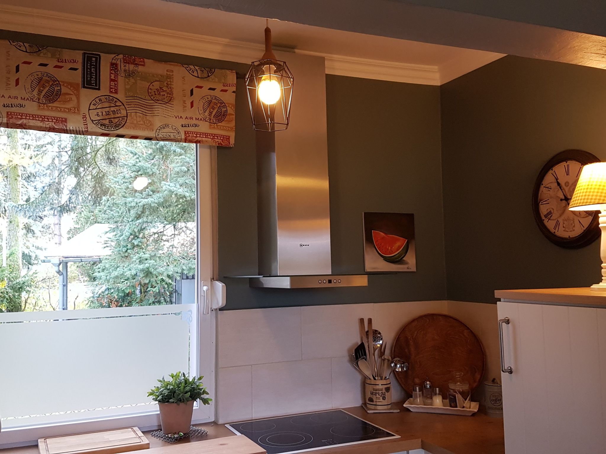 Mit Garten, Grill und Terrasse-Inside