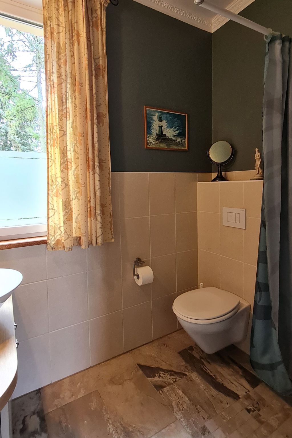 Mit Garten, Grill und Terrasse-Inside