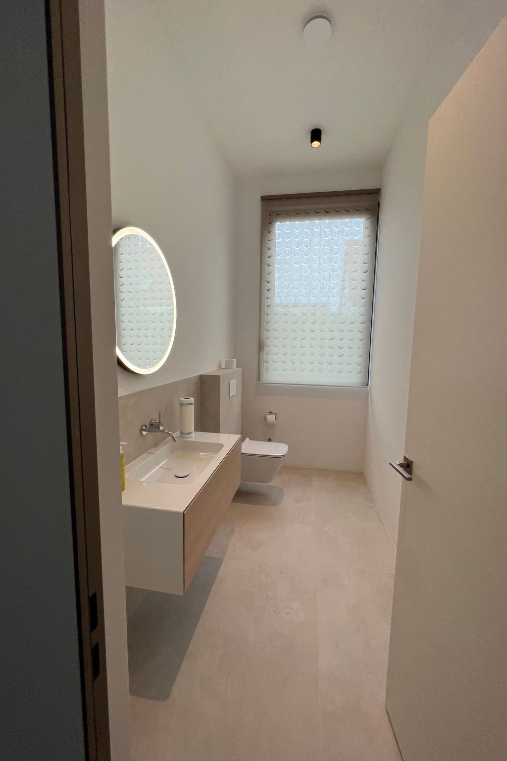 Modernes Einfamilienhaus-Drinnen