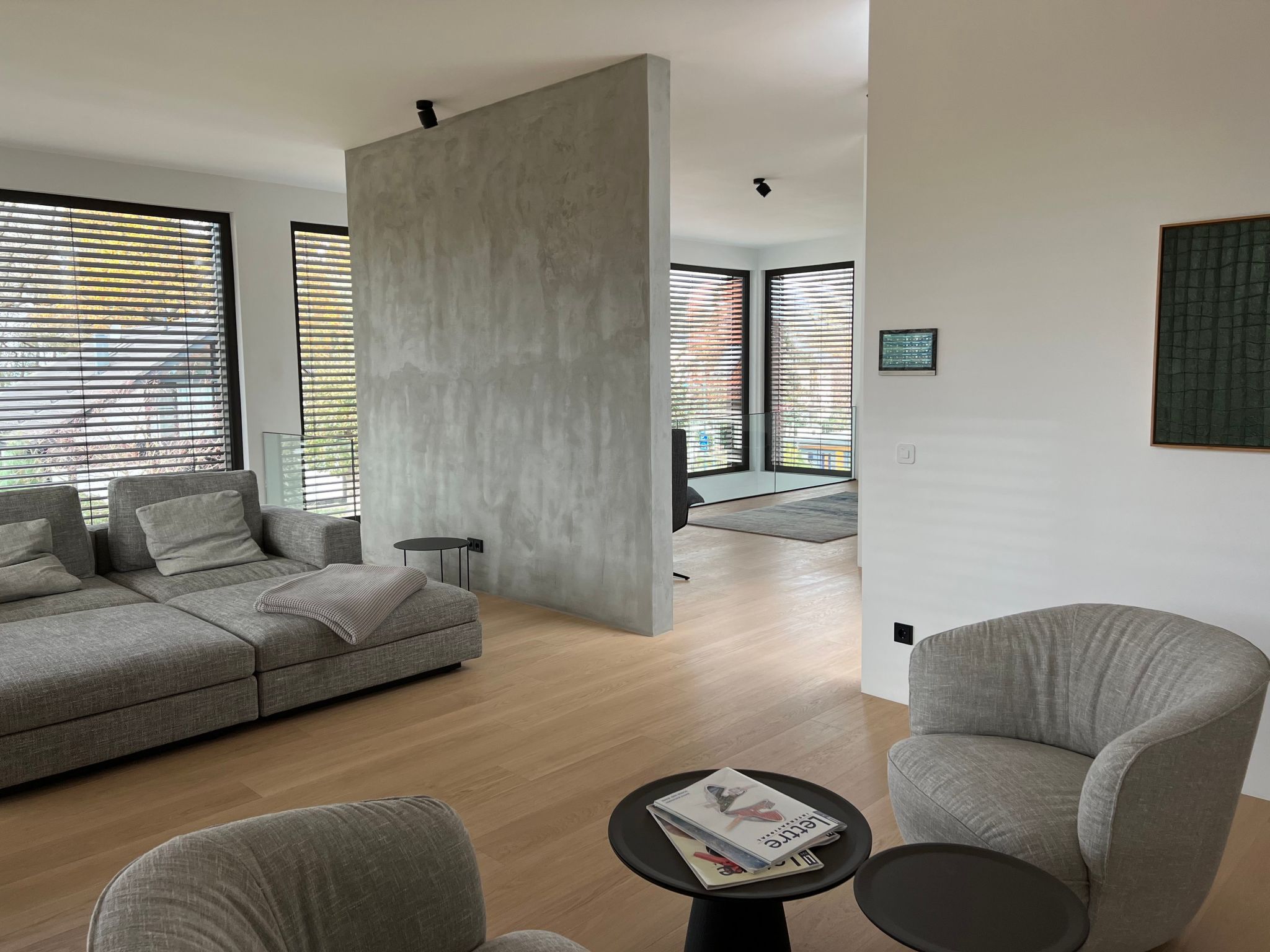 Modernes Einfamilienhaus-Drinnen