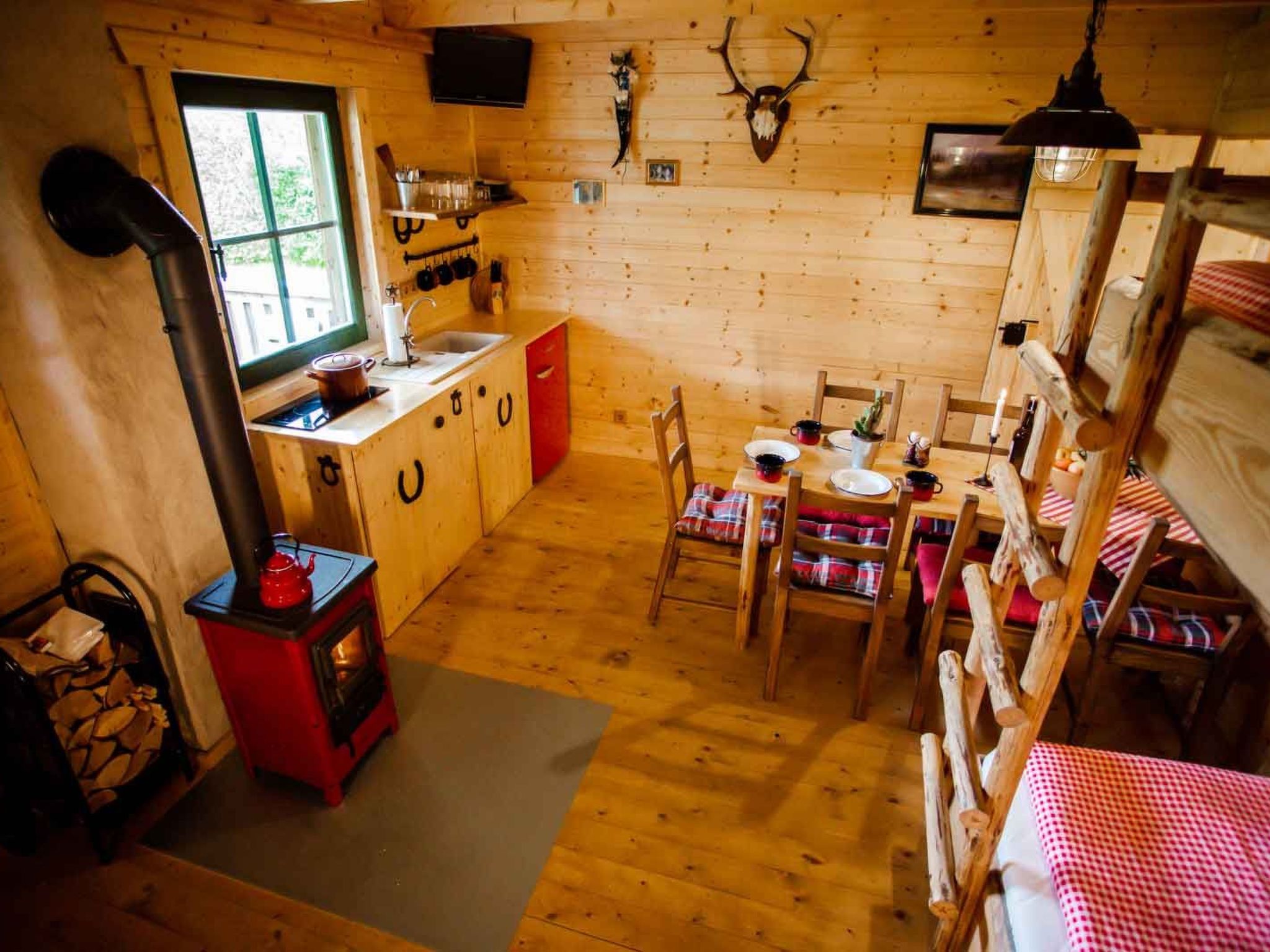 Horse Lake Ranch-Binnen