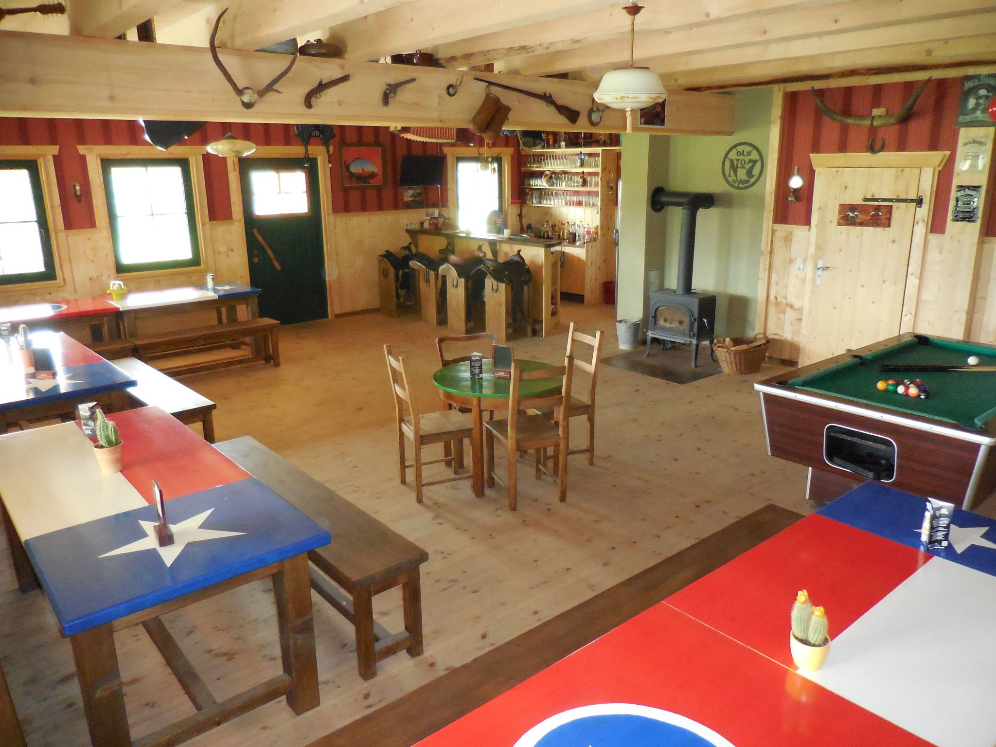 Horse Lake Ranch - Binnen