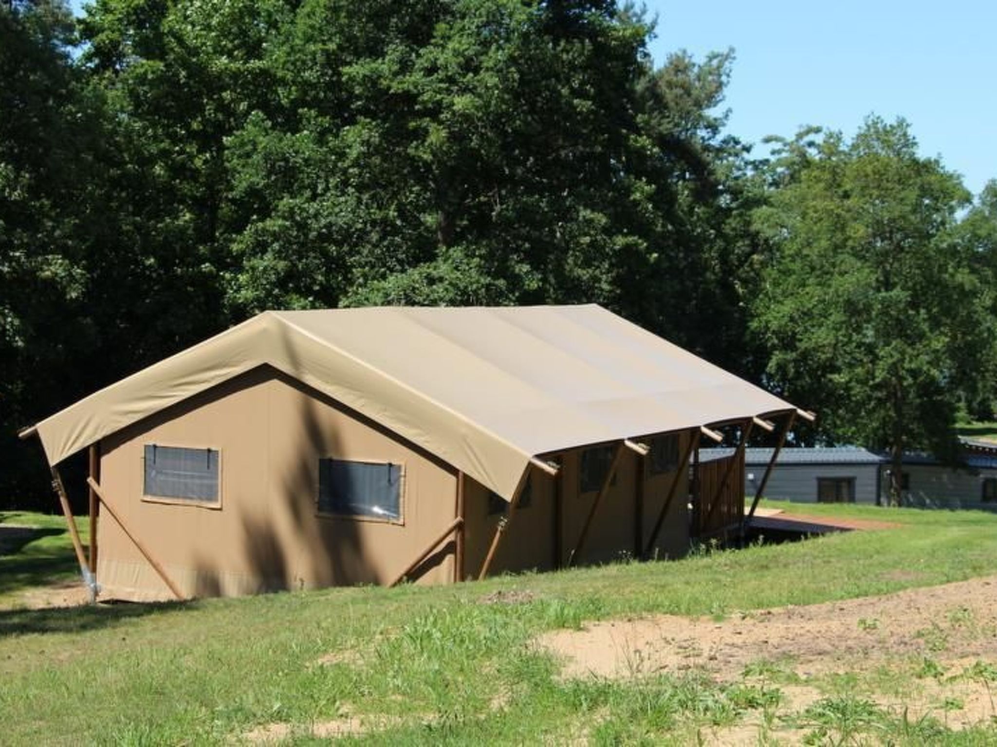 Safarizelt in Hohenlychen mit Garten und Grill-Dedans