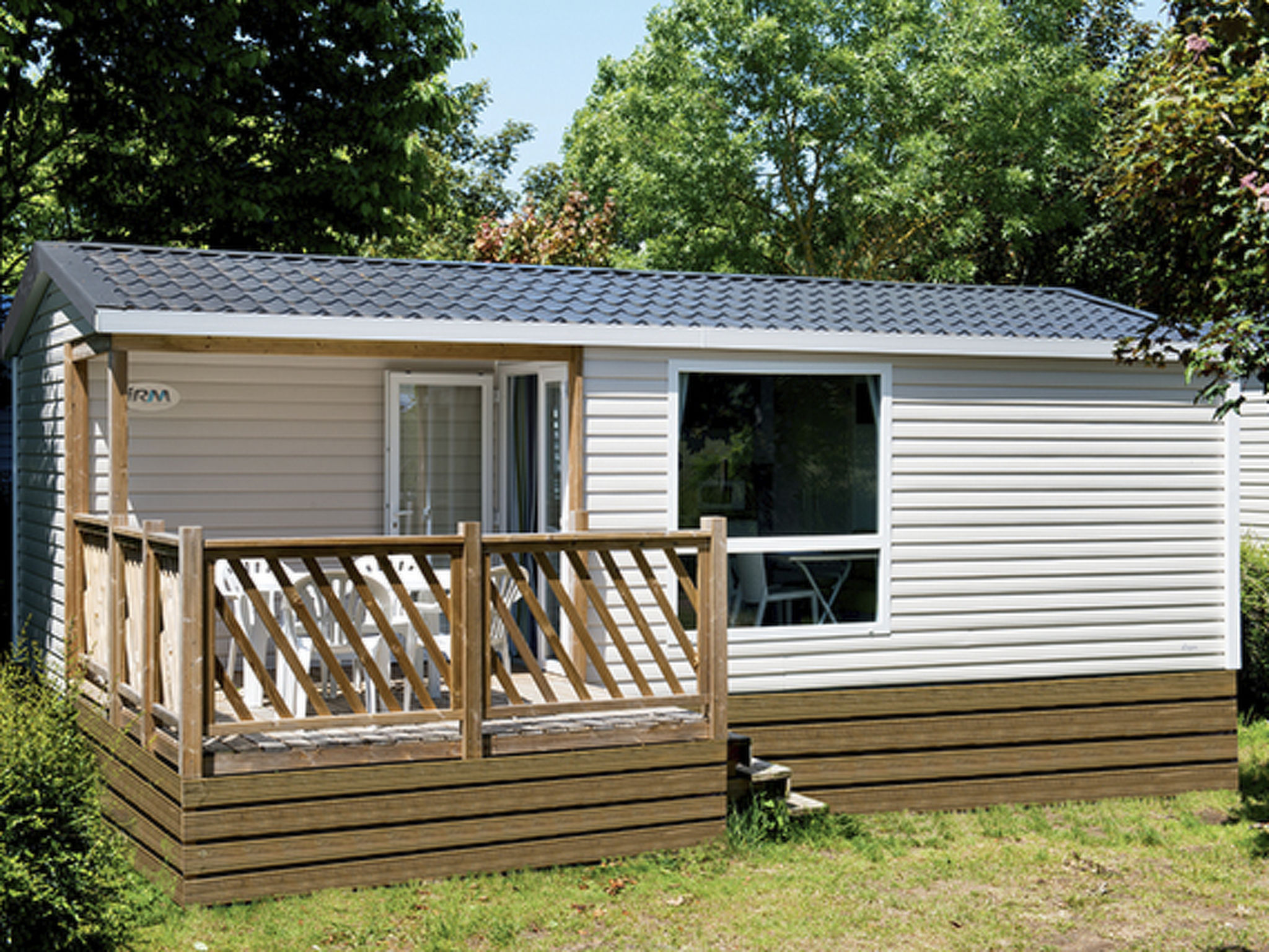 in Hohenlychen mit Grill, Loggia 2