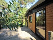 Knusse bungalow aan de oever van het strandbad Lychen - thumbnail 2