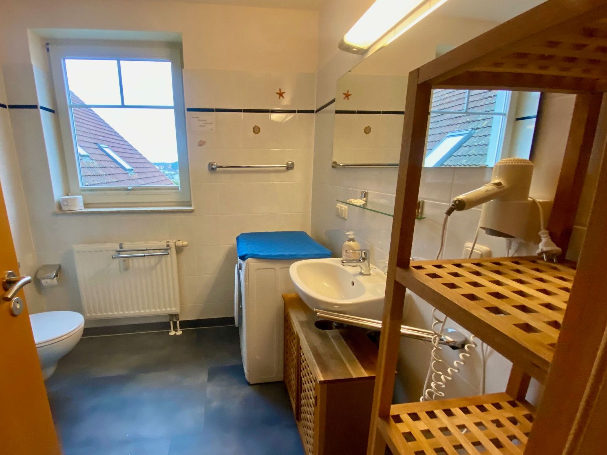 Moderne Wohnung in Karlshagen mit Grill und Garten-Dedans