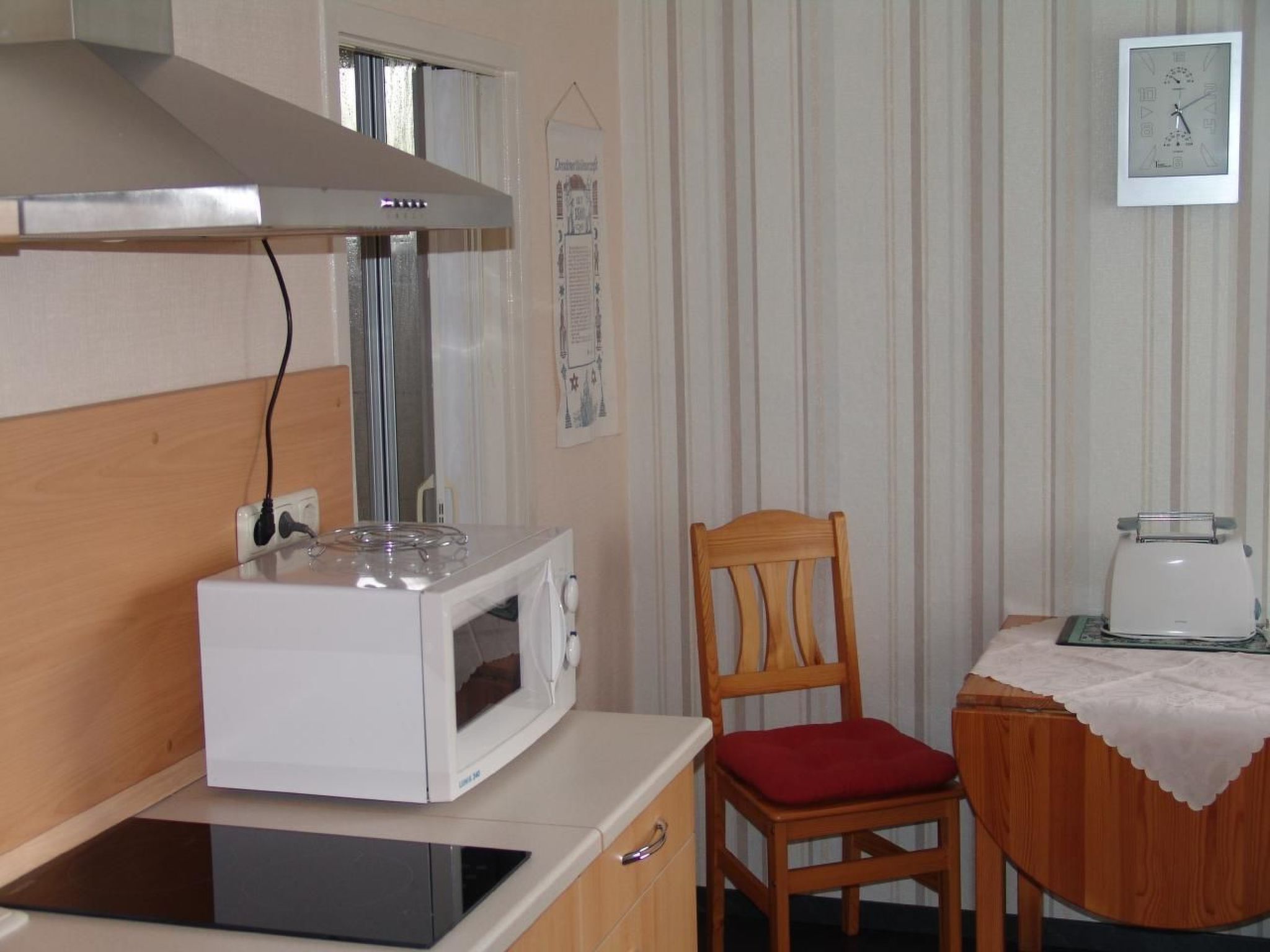 Uns Oellernhuus-Dedans