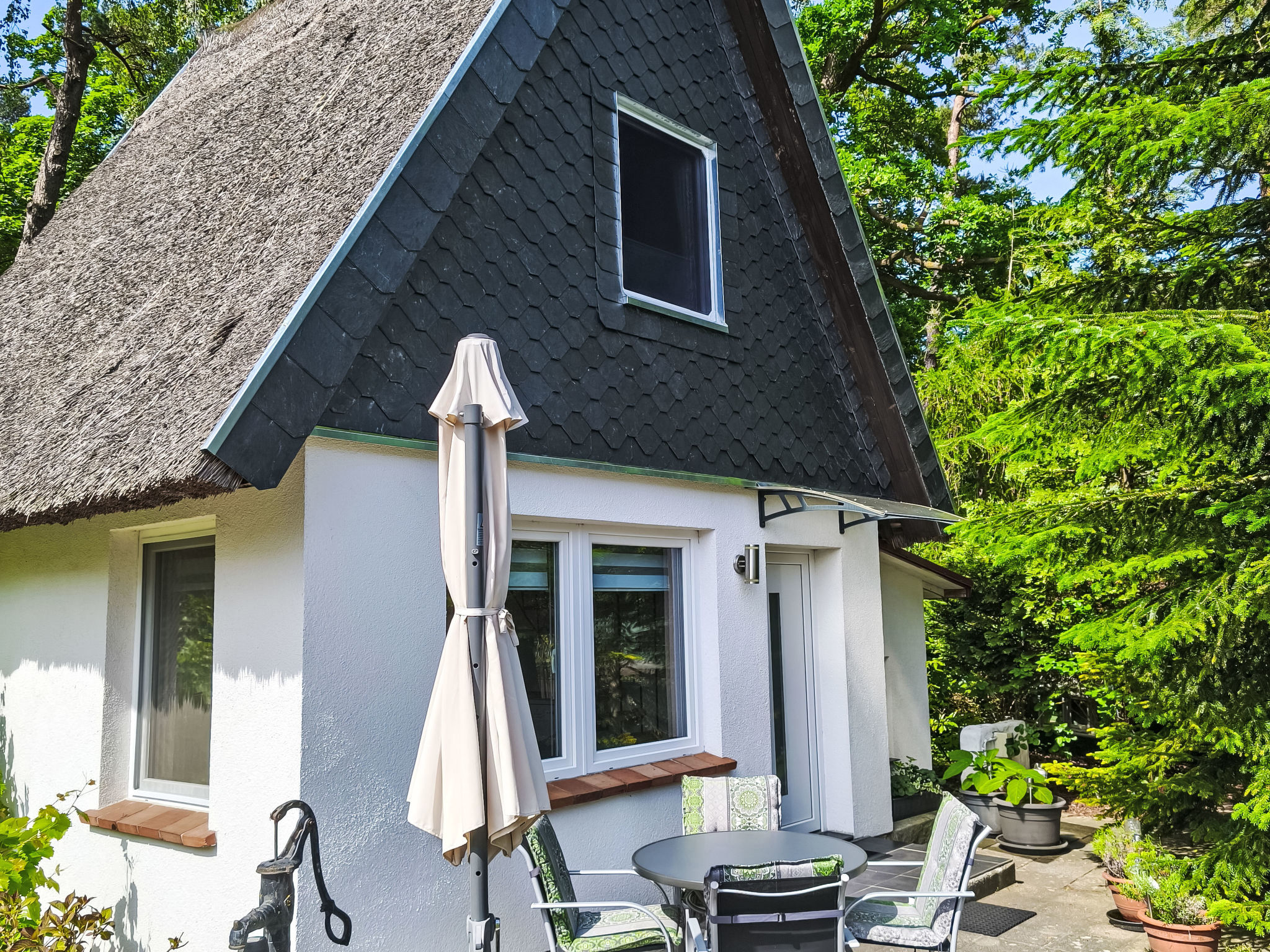 Reetgedecktes Haus