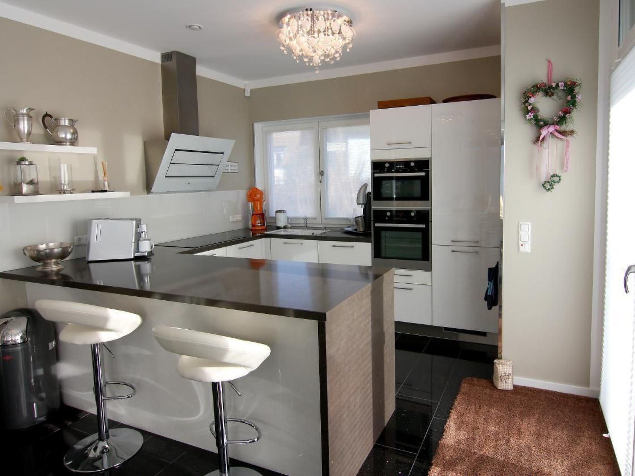 "Haus zum Kapitän"-Binnen