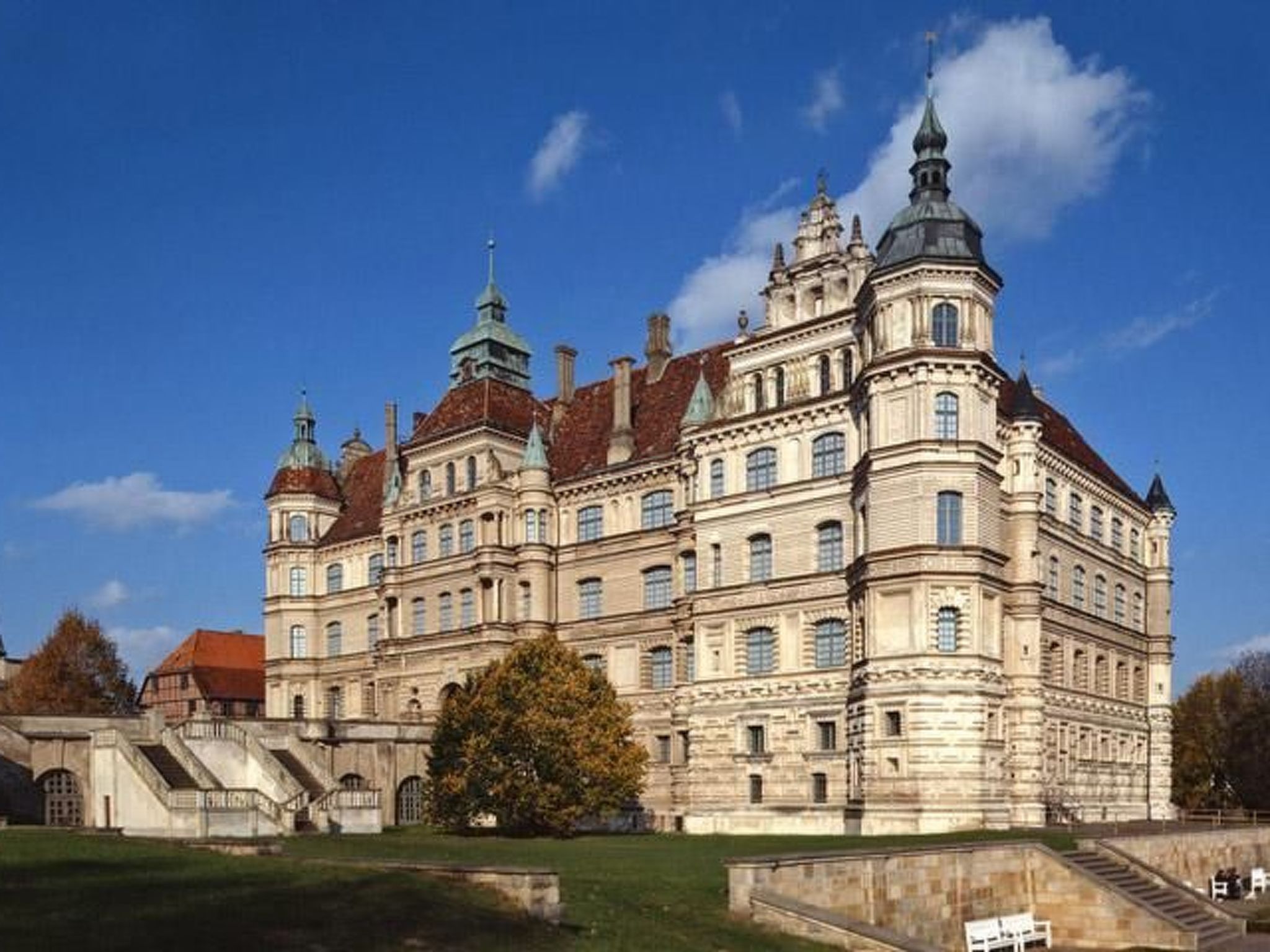 Designerwohnung in denkmalgeschütztem Wasserturm-Binnen