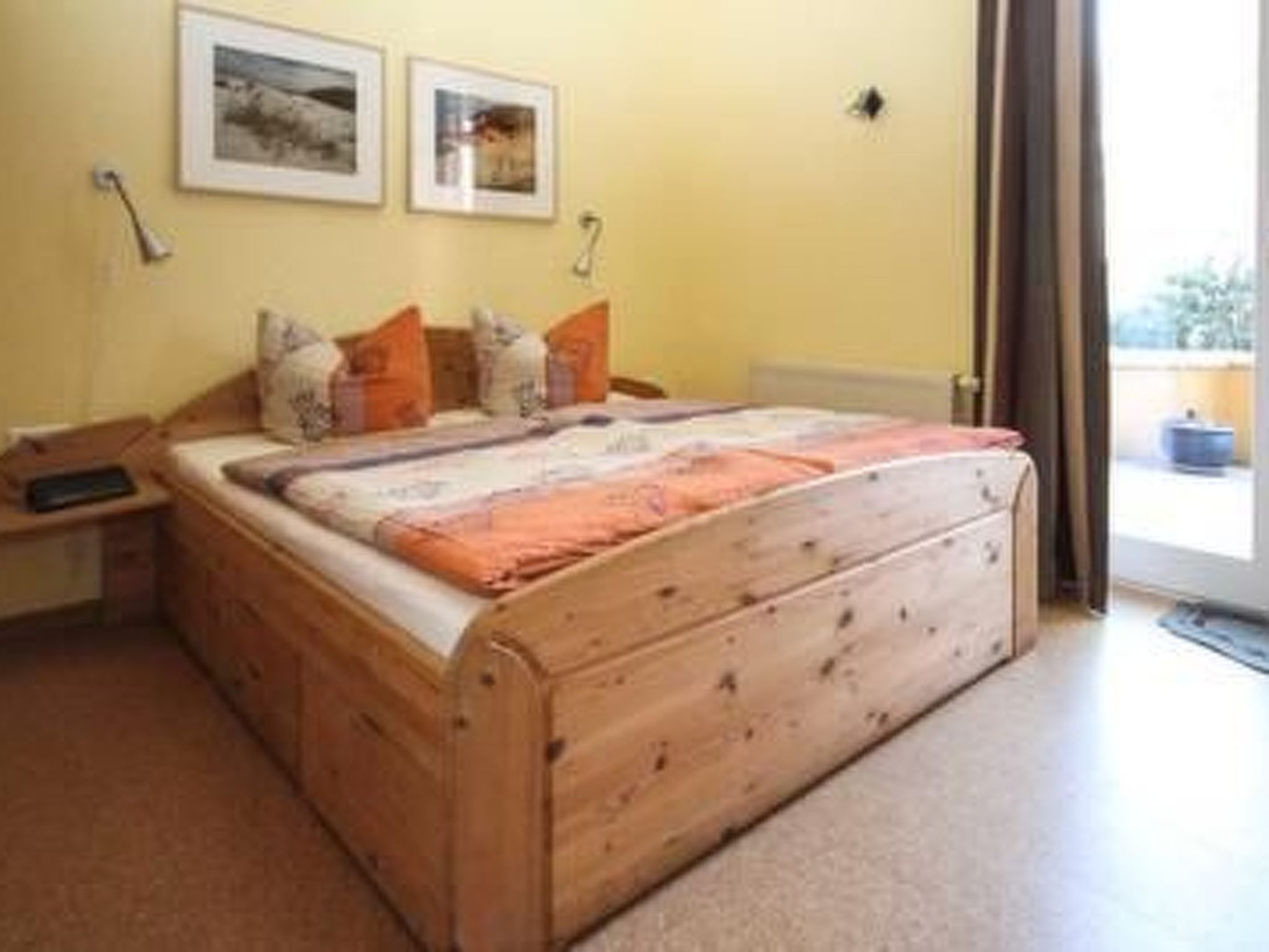 Appartement mit Balkon-Image-tags.info