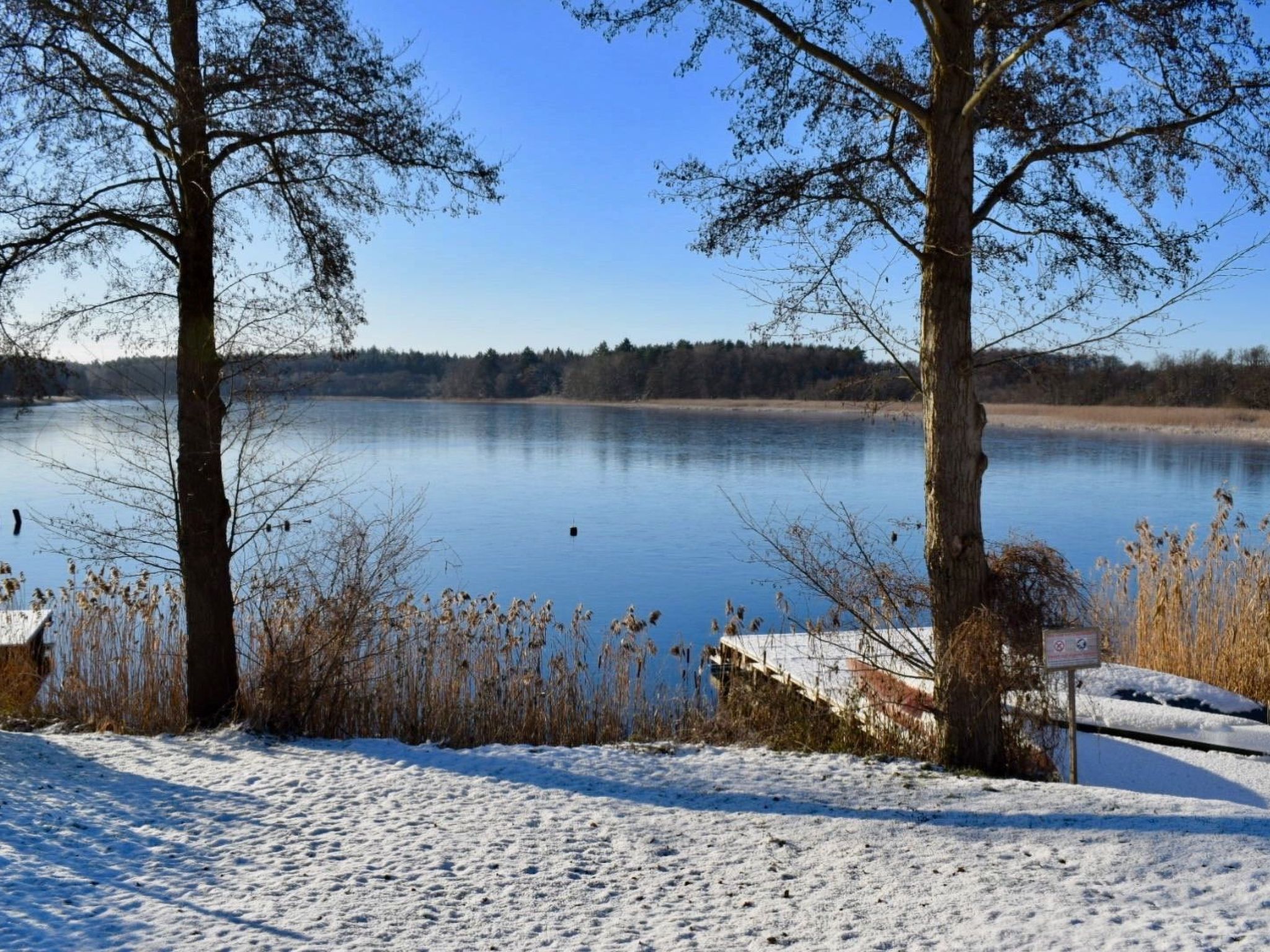 Modernes Ferienhaus mit Sauna, Seeblick, Dachterrasse und Garten