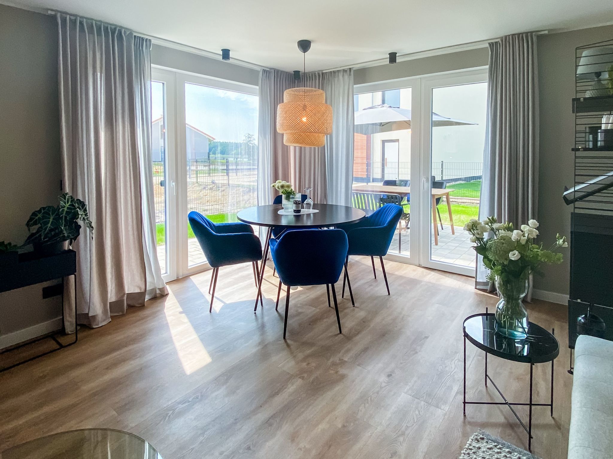 Modernes Ferienhaus mit Sauna, Seeblick, Dachterrasse und Garten-Image-tags.info