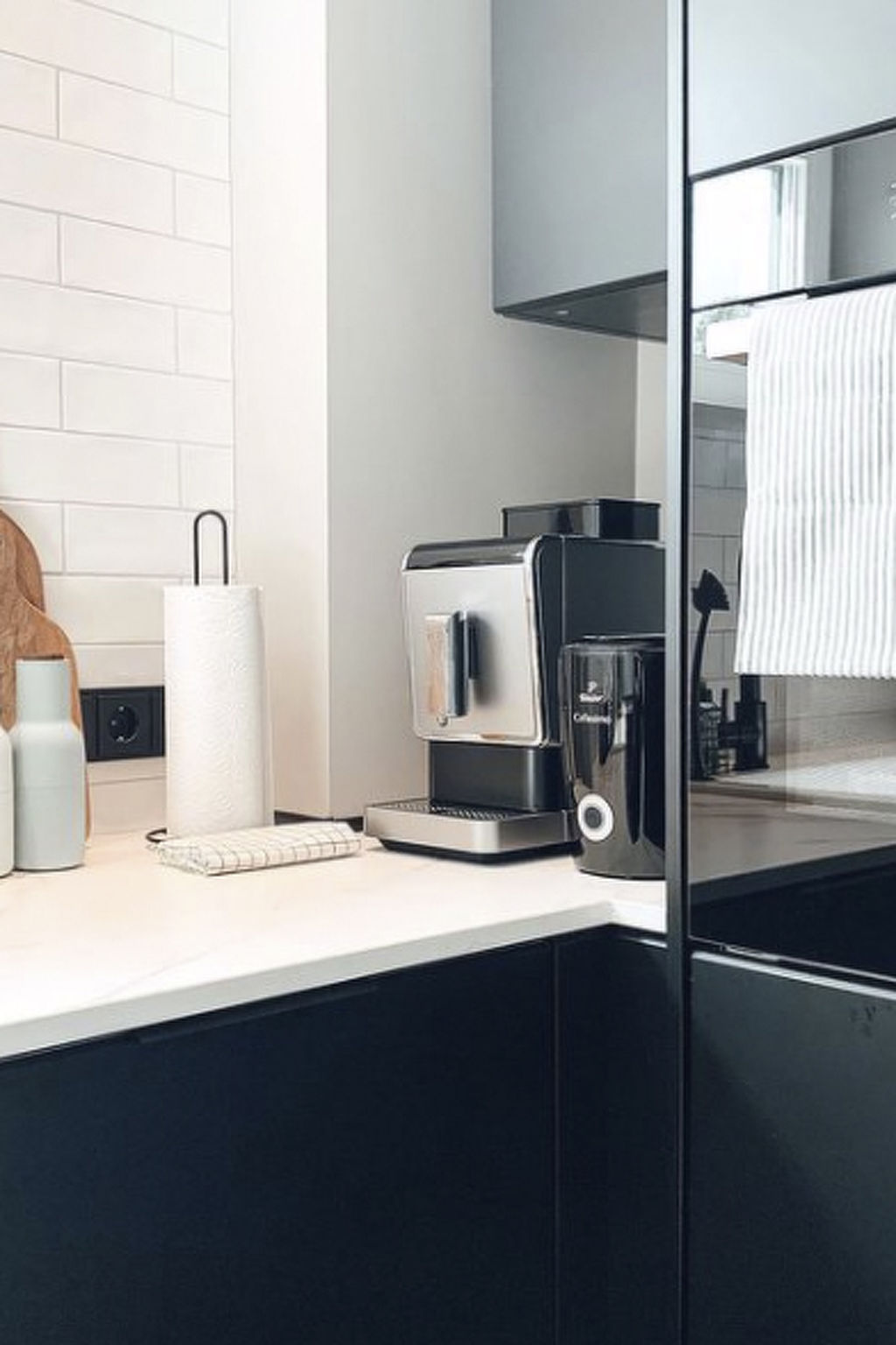 Modernes Ferienhaus mit Sauna, Seeblick, Dachterrasse und Garten-Image-tags.info