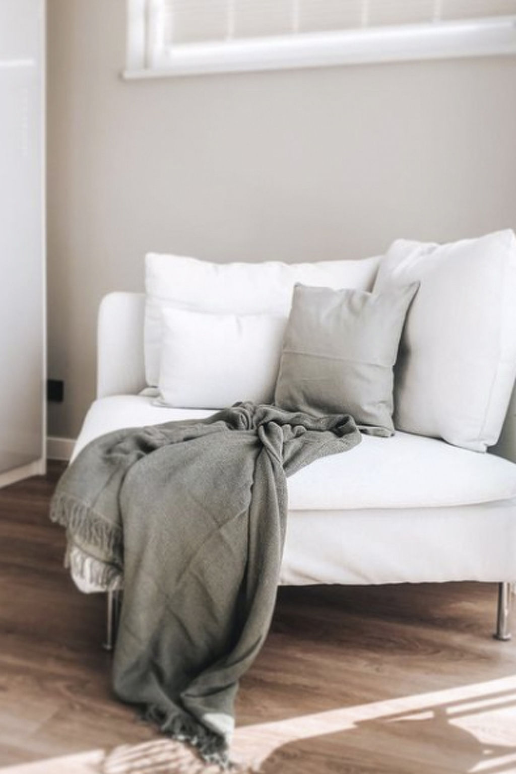 Modernes Ferienhaus mit Sauna, Seeblick, Dachterrasse und Garten-Image-tags.info