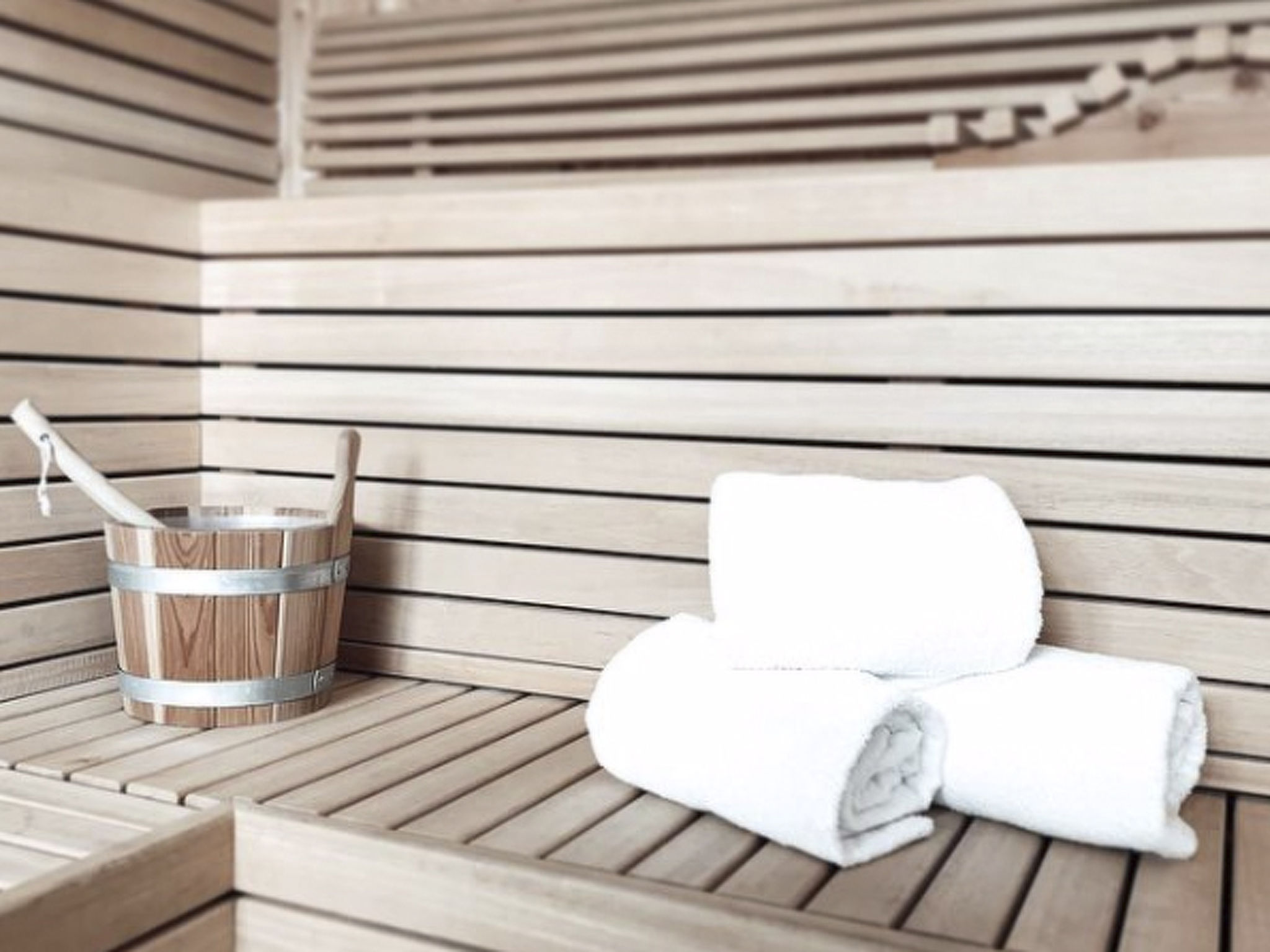 Modernes Ferienhaus mit Sauna, Seeblick, Dachterrasse und Garten-Image-tags.info