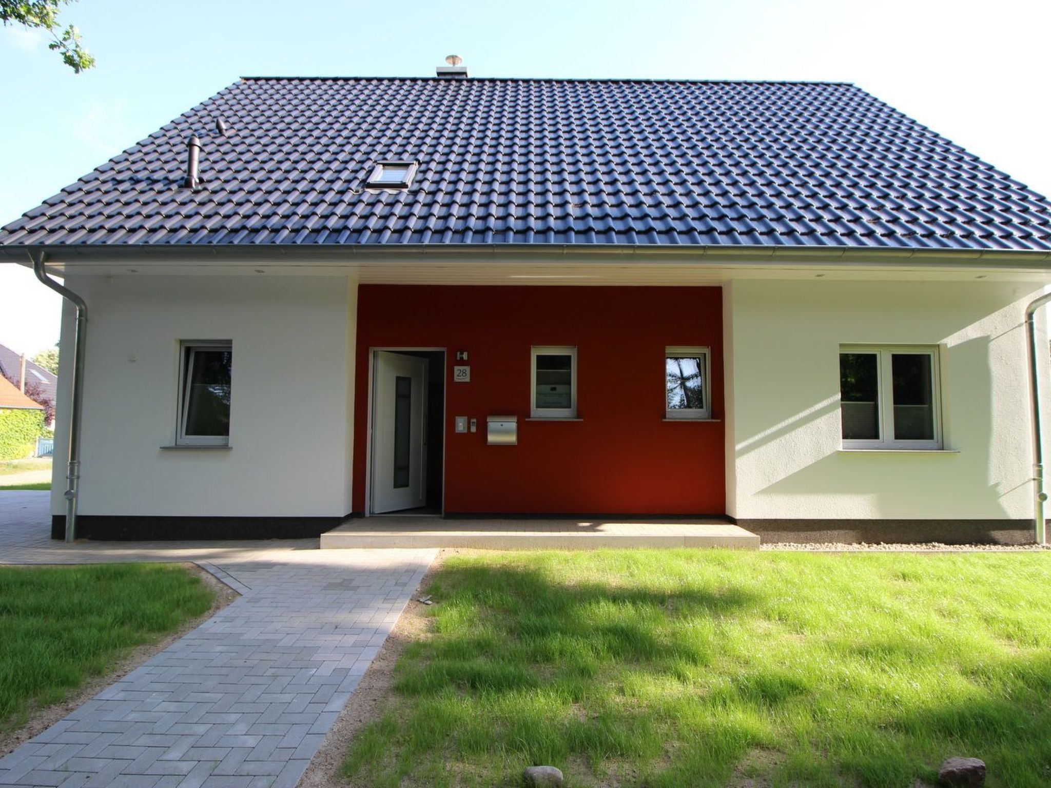 Welcome to your dream holiday home in Krakow am See, Mecklenburg-Vorpommern, a real retreat for up to four people and a large pet.This is the self-contained flat on the upper floor, which can also be ..