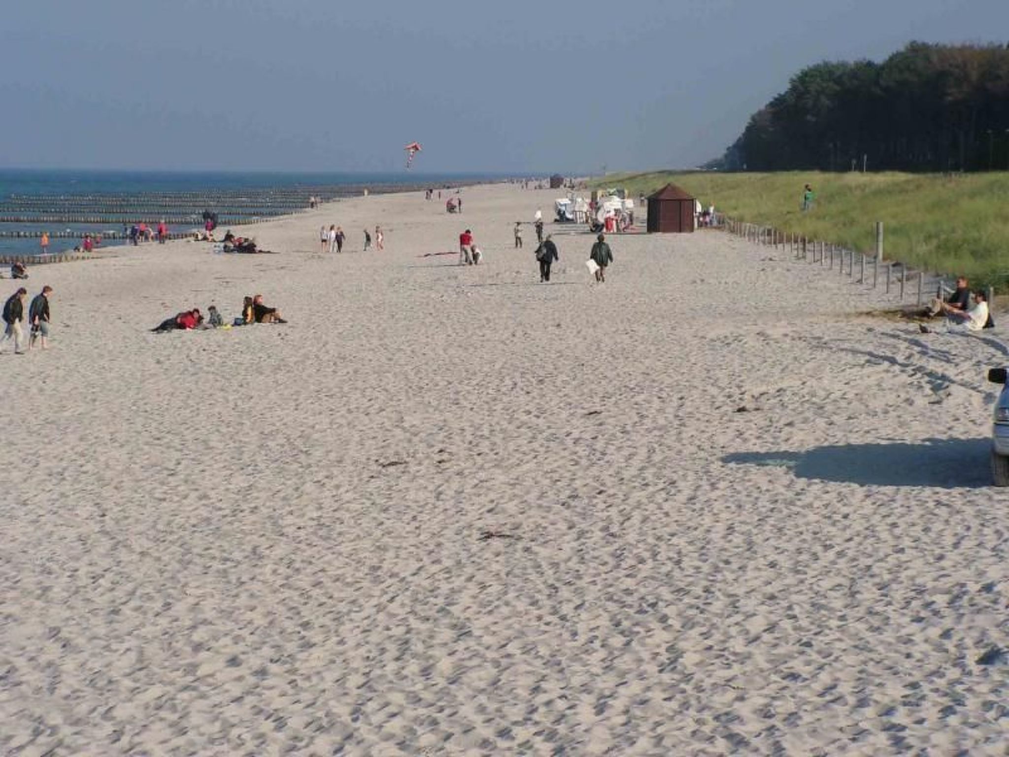 Strandnahe Wohnung mit Terrasse und Parkplatz-Dedans