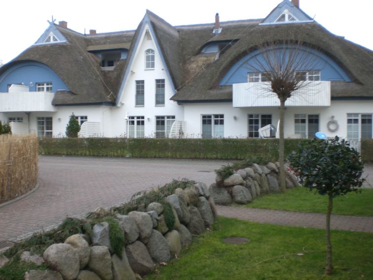 Op 400 m van zee: Licht appartement in centrum Ostseebad Zingst in Ostseebad Zingst