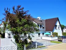 Geräumige Ferienwohnung in Zingst mit Terrasse