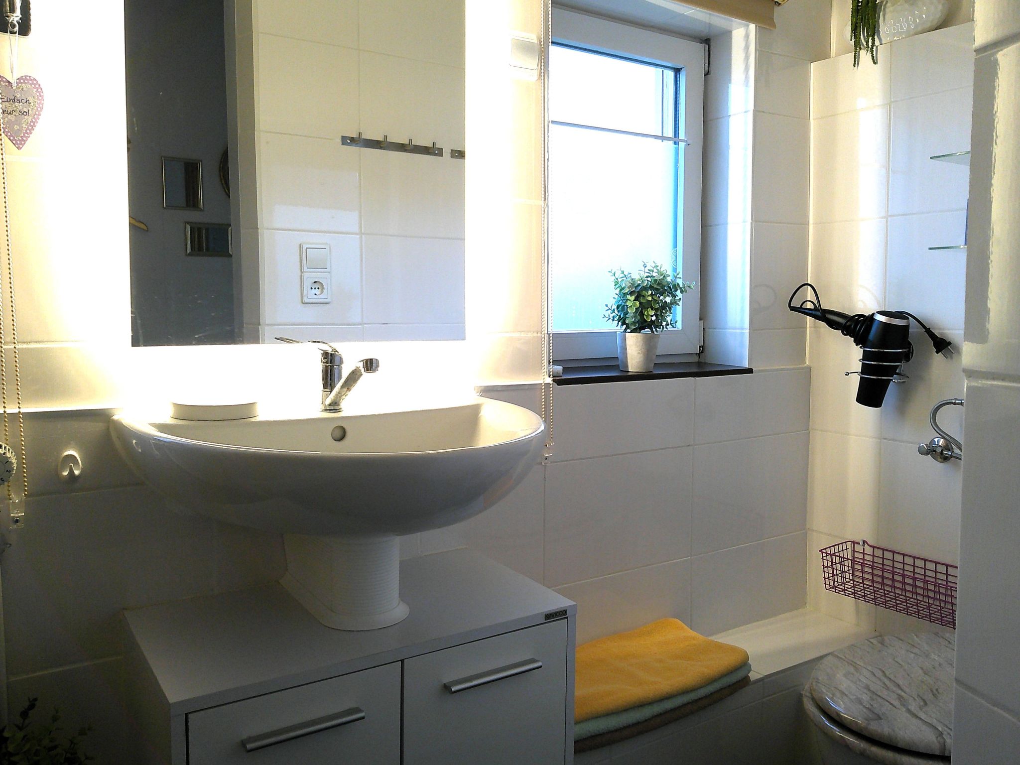 Geräumige Ferienwohnung in Zingst mit Terrasse-Dedans