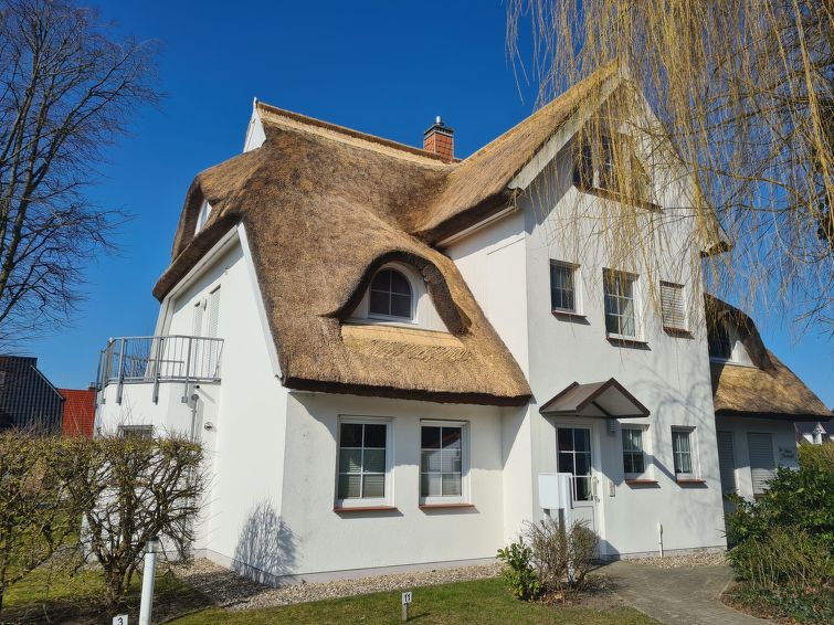 4-persoons appartement in Ostseebad Zingst op 800m van de zee in Ostseebad Zingst