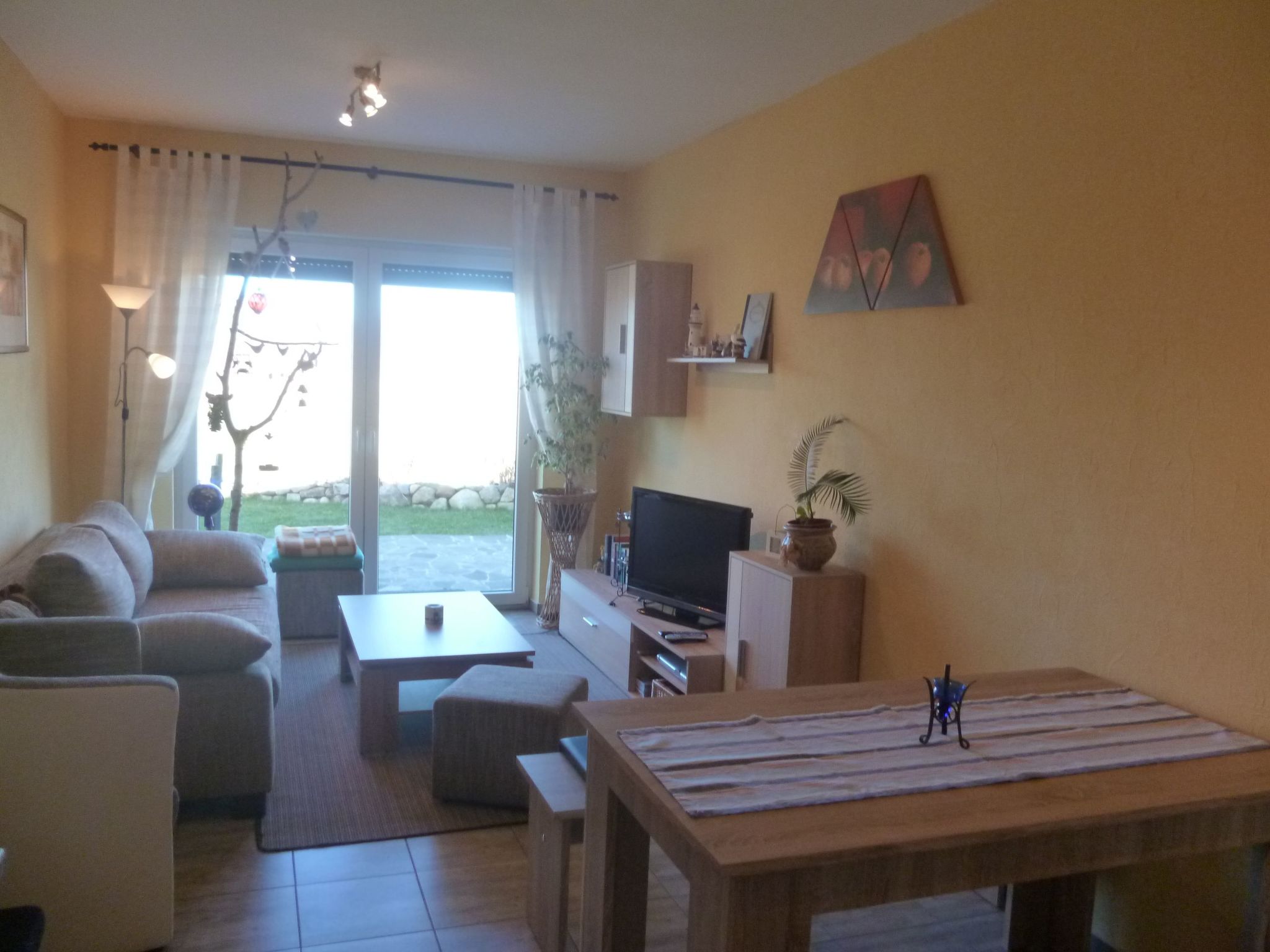 Moderne Erdgeschosswohnung mit Blick auf Hiddensee-Binnen