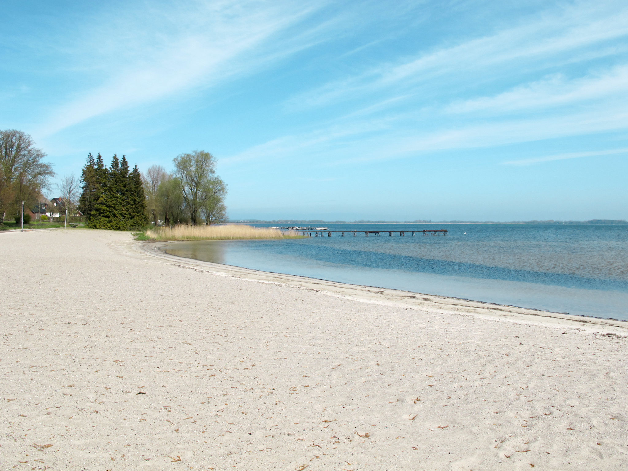 Moderne Erdgeschosswohnung mit Blick auf Hiddensee-Omgeving