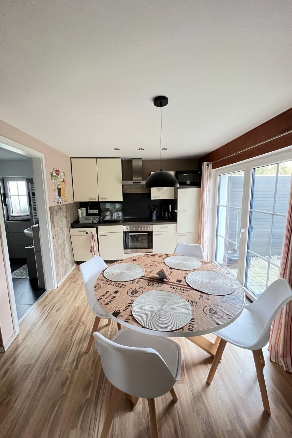 Gemütliches Ferienhaus mit eigener Terrasse-Image-tags.info