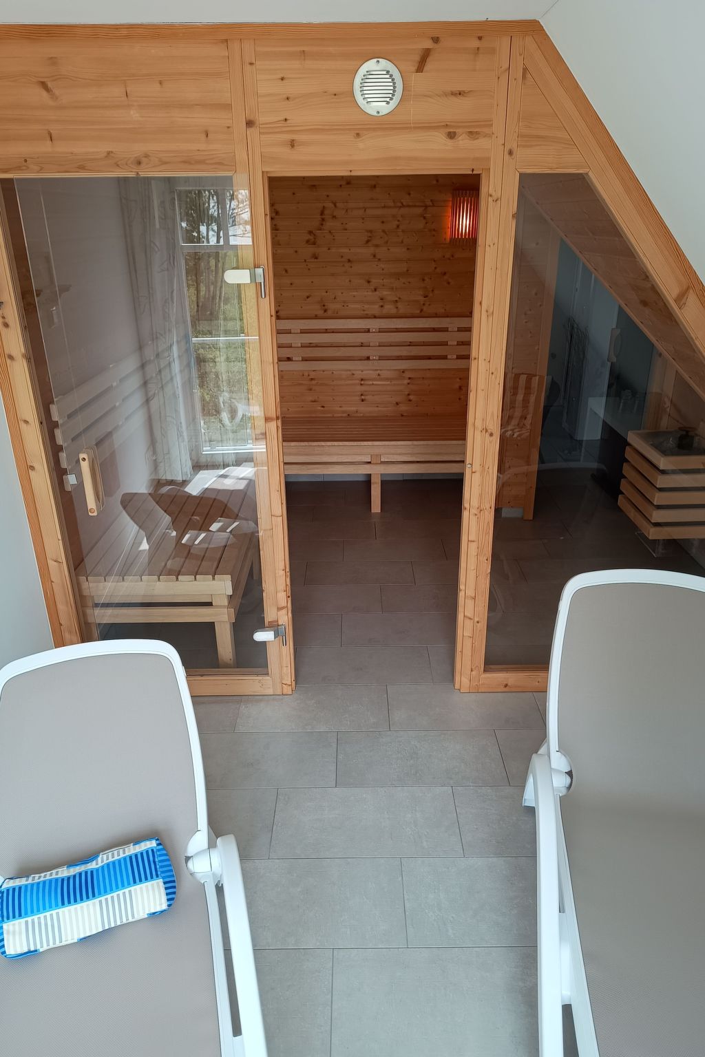 Admiral's Corner Luv-Binnen