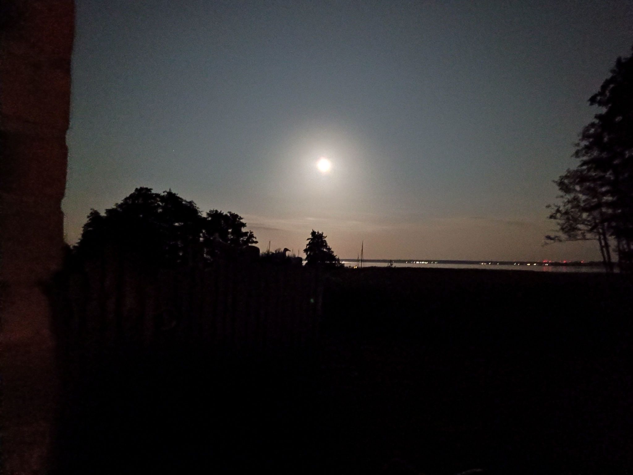 Admiral's Corner Luv-Binnen